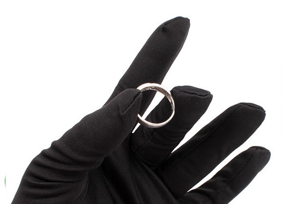 Handling Jewelry